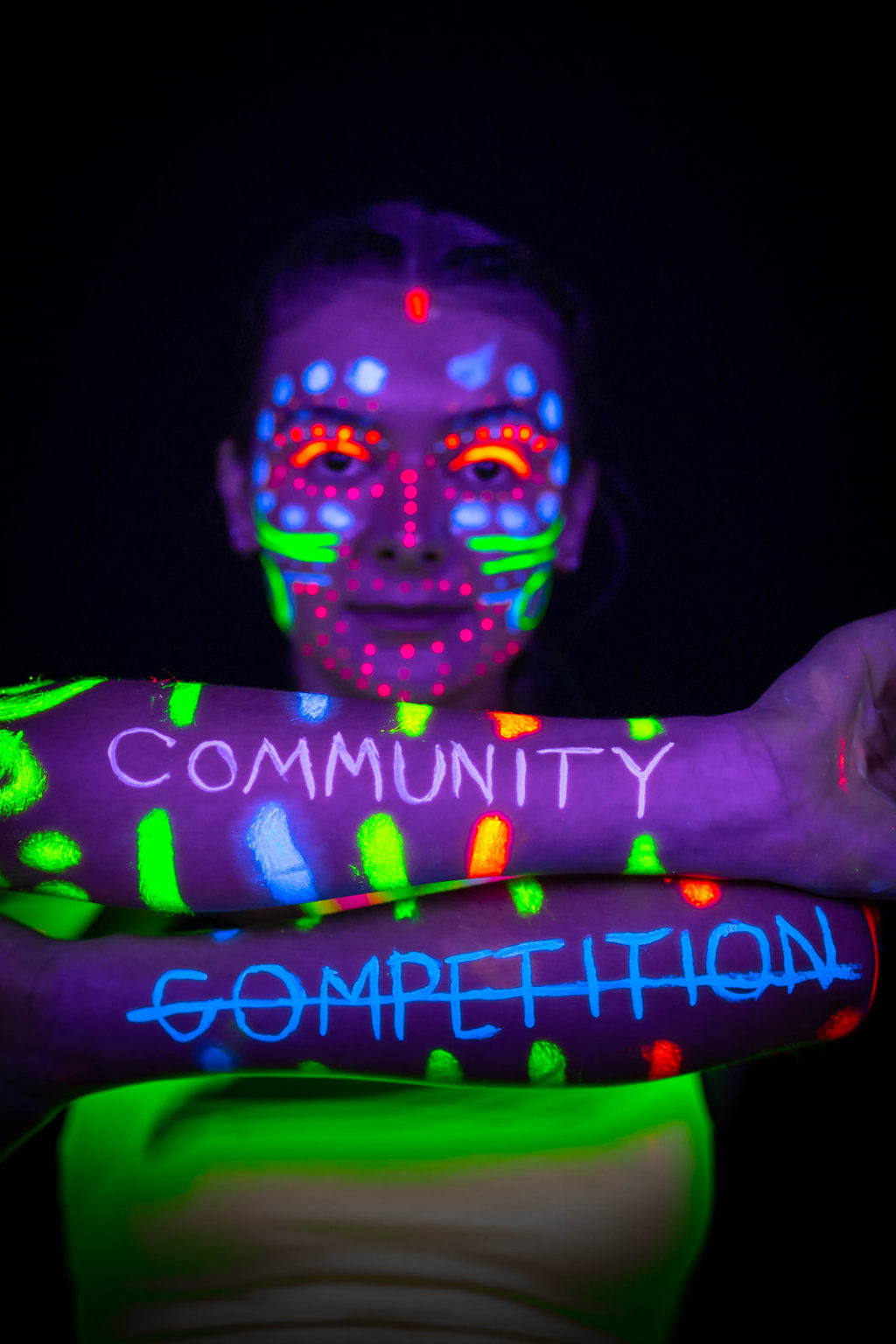 How to Host a Neon Black Light Glow in the Dark Dance Photography